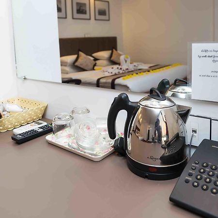 High Five Hotel Γιανγκόν Εξωτερικό φωτογραφία