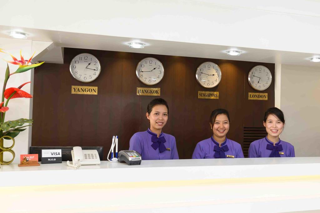 High Five Hotel Γιανγκόν Εξωτερικό φωτογραφία